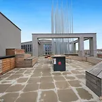 Modern Flat With Rooftop Terrace